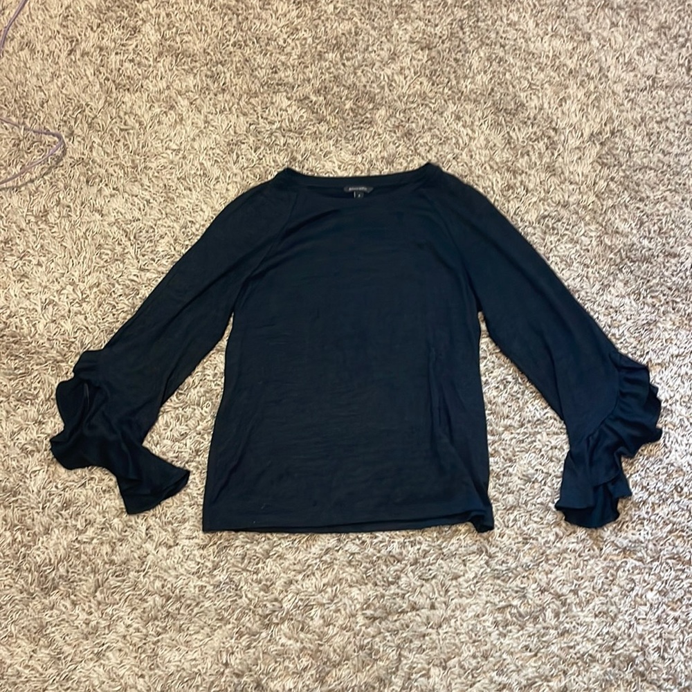 Banana Republic long sleeve with flared sleeves Size small